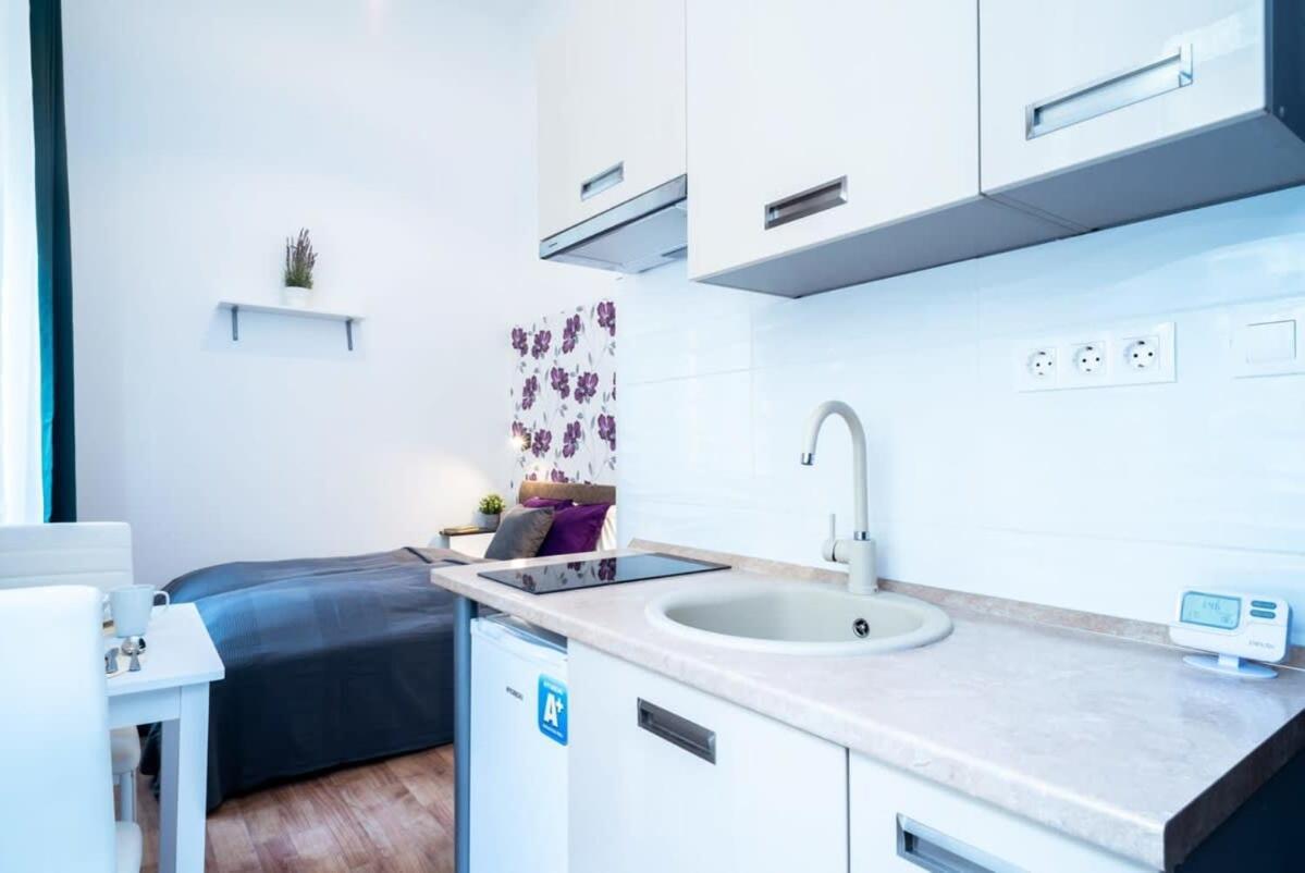 Modern Intimate Studio In The Center 부다페스트 외부 사진